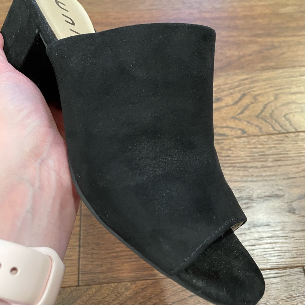 Mules - Picture 7 of 11